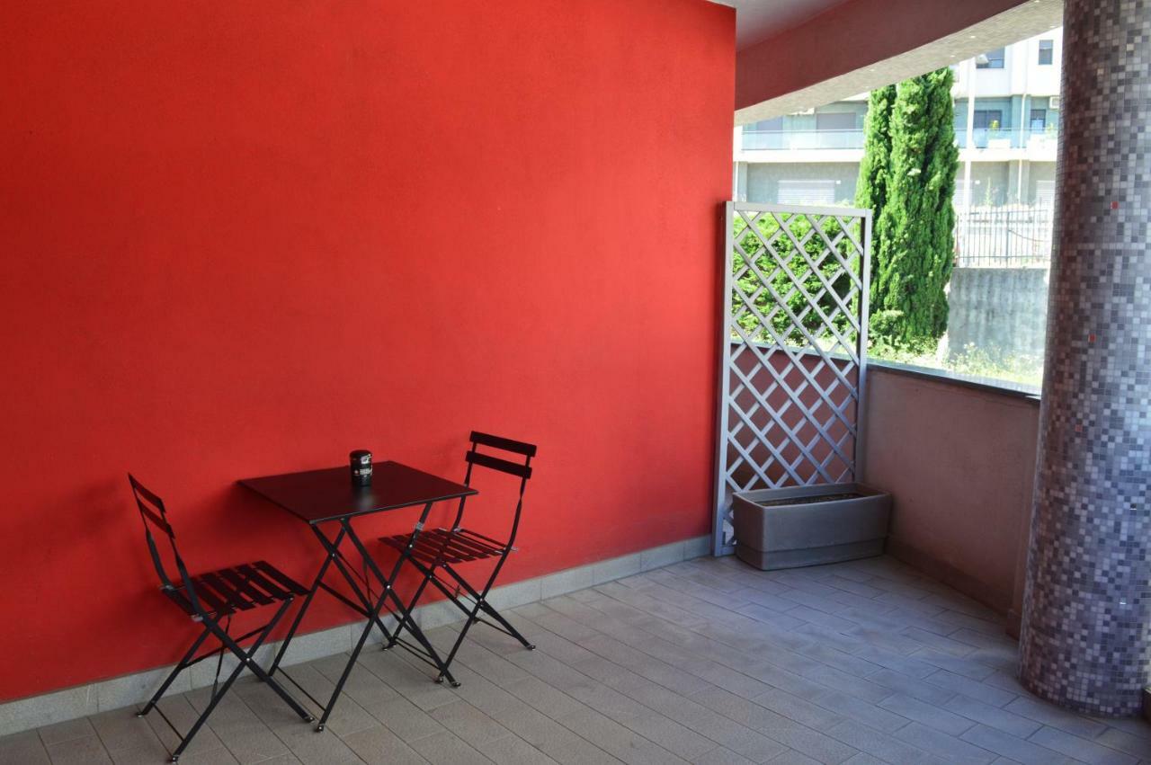 Vescovo Rosso Hotel Козенца Екстериор снимка